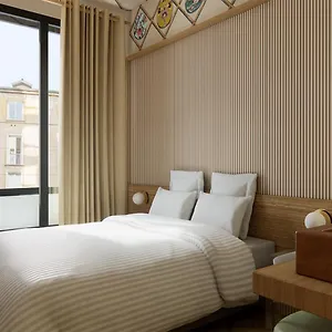 https://deste.italymilanhotels.net