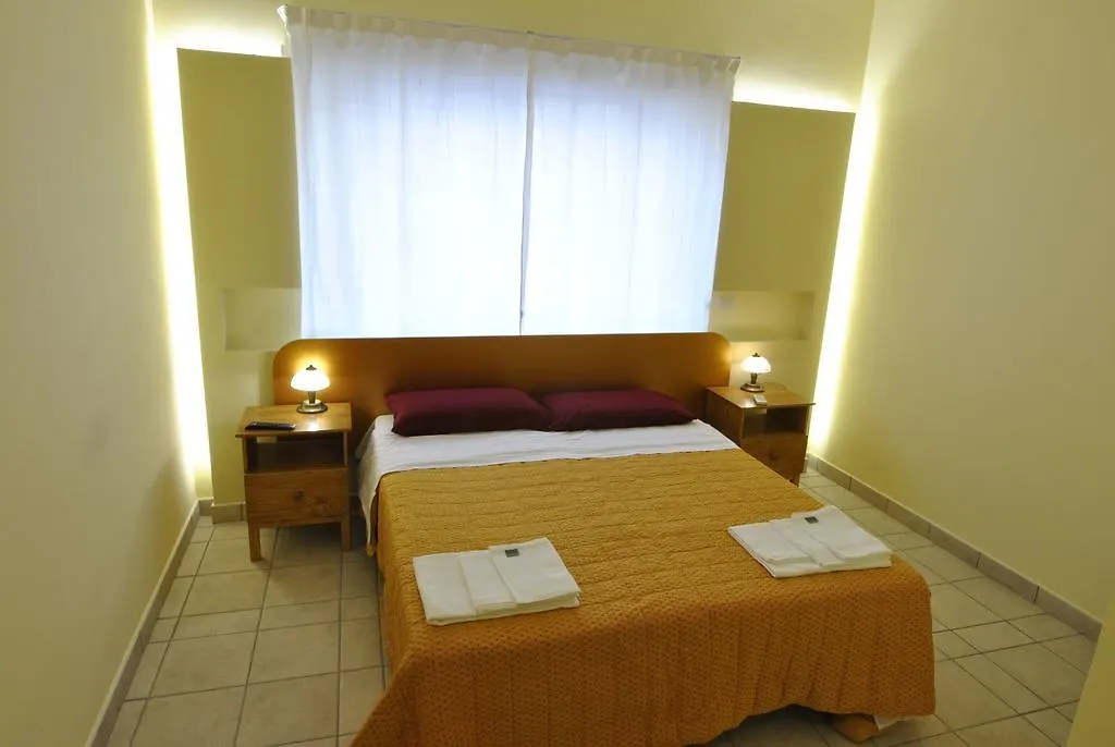 Guest house Roma Tourist House Hotel