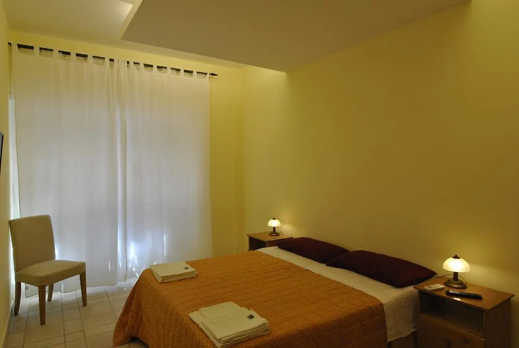 Guest house Roma Tourist House Hotel Italy